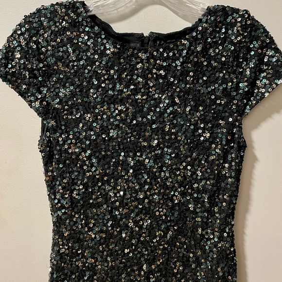 Alice+Olivia ❤️ scoop.black gold and green sequins black mini dress size 2 - Picture 5 of 11